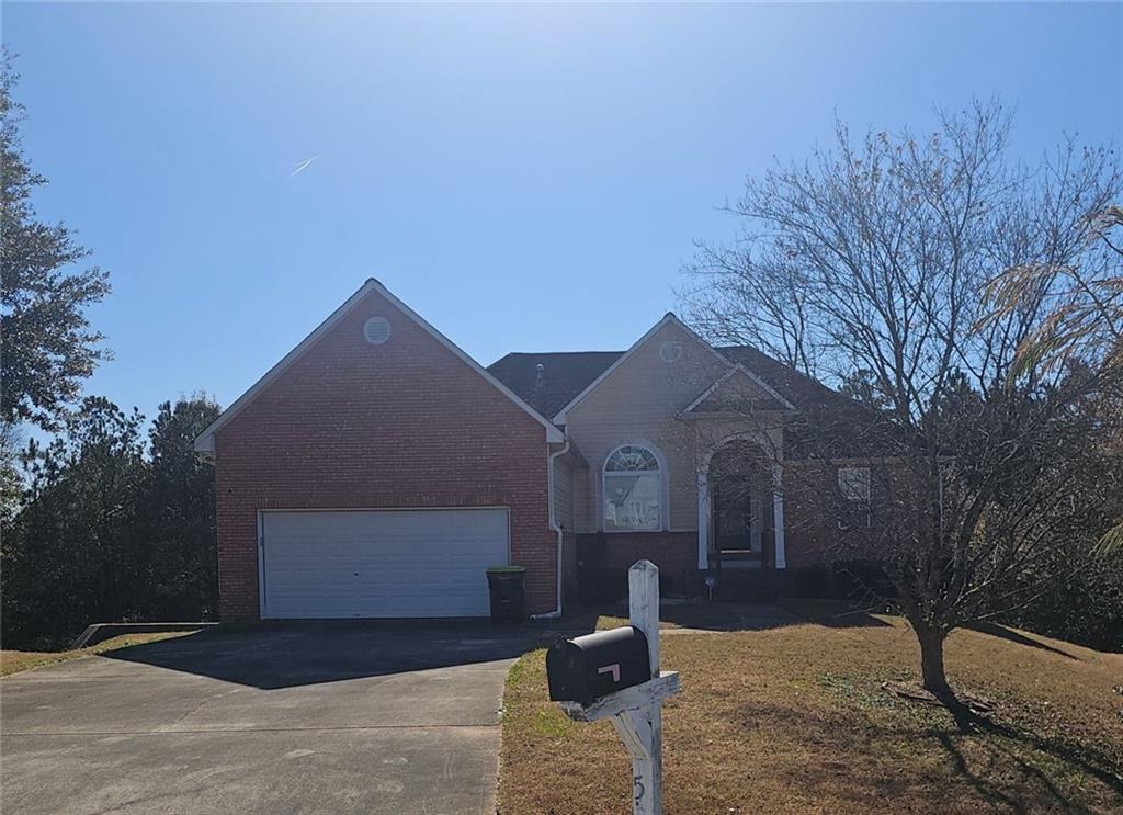 Frontier Ct, Ellenwood, GA 30294