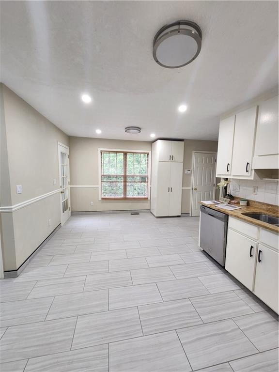 Green Hollow Ct, Conyers, GA 30012