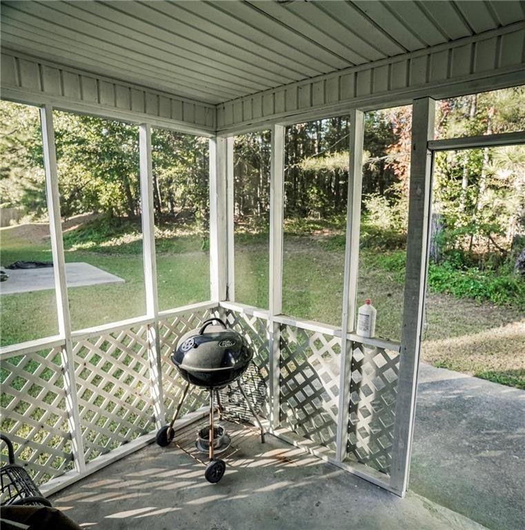 Lake Dr, Riverdale, GA 30274