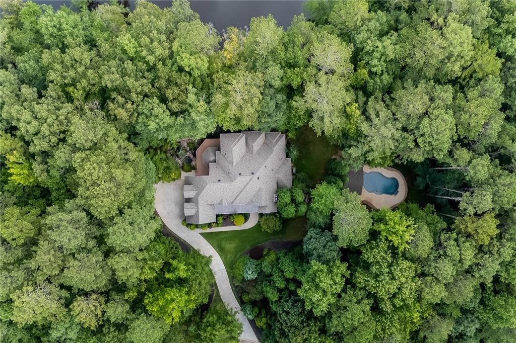 Waters Edge Dr, Woodstock, GA 30188