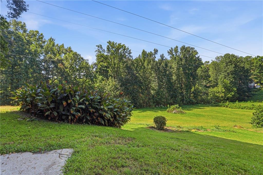 Timber Glen Ct, Lilburn, GA 30047