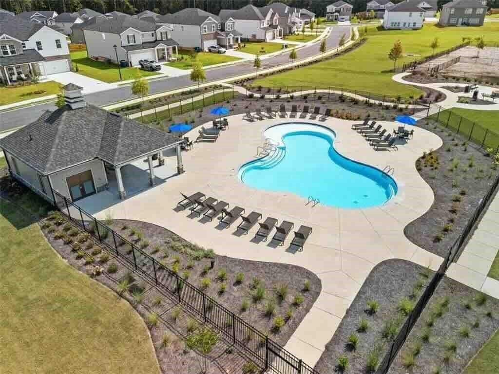 High Falls Ln, Grayson, GA 30017