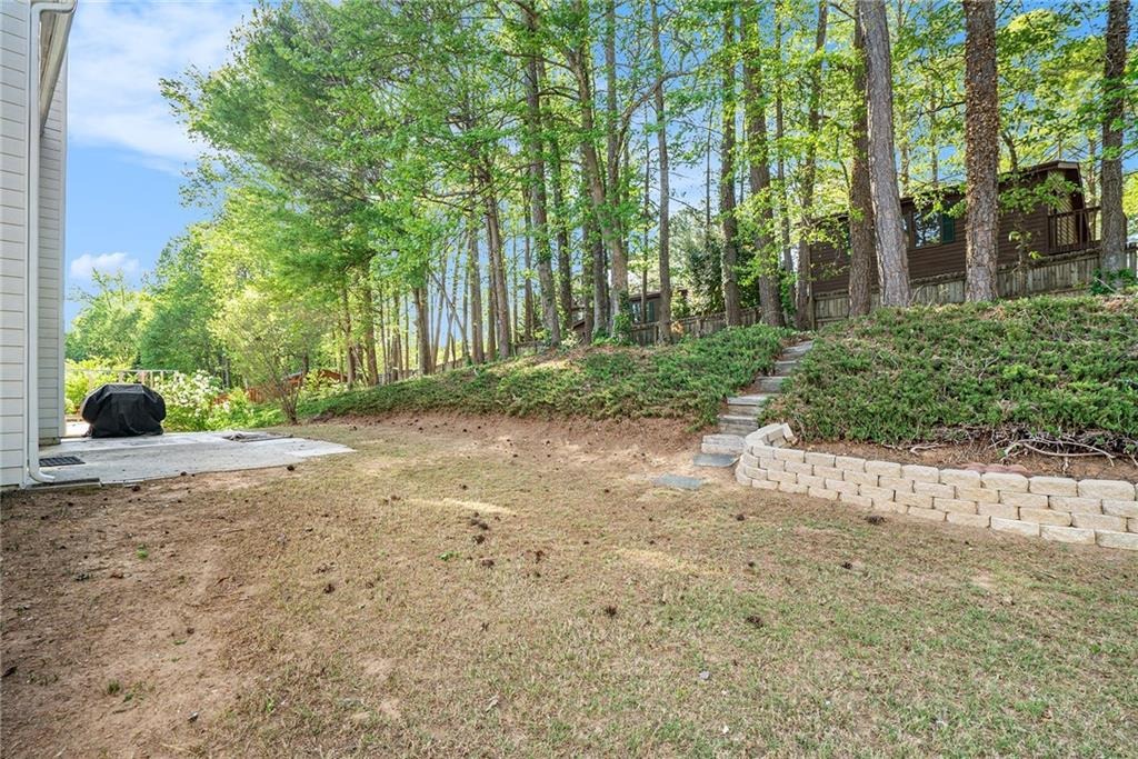 Oakwood Grove Dr, Snellville, GA 30078