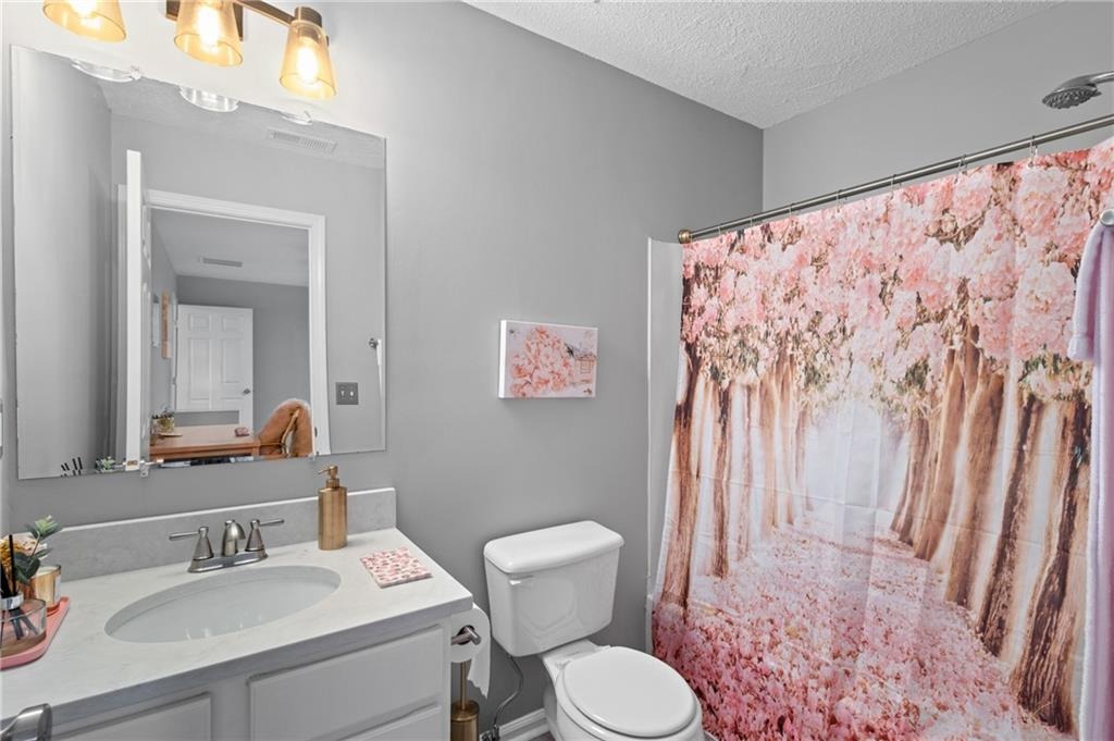 Parc River Blvd, Lawrenceville, GA 30046