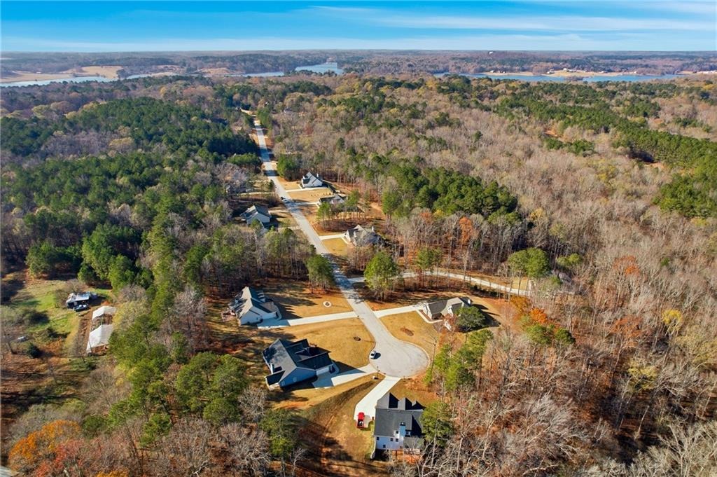Hawthorn Ln, Covington, GA 30014