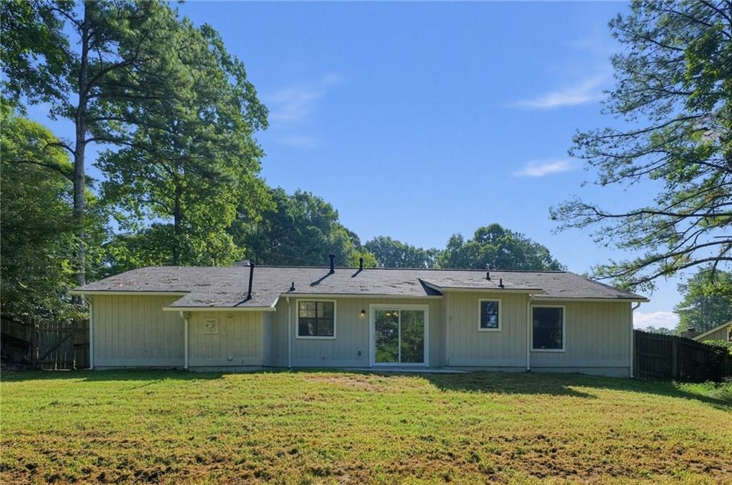 Peachtree Dr, Riverdale, GA 30274
