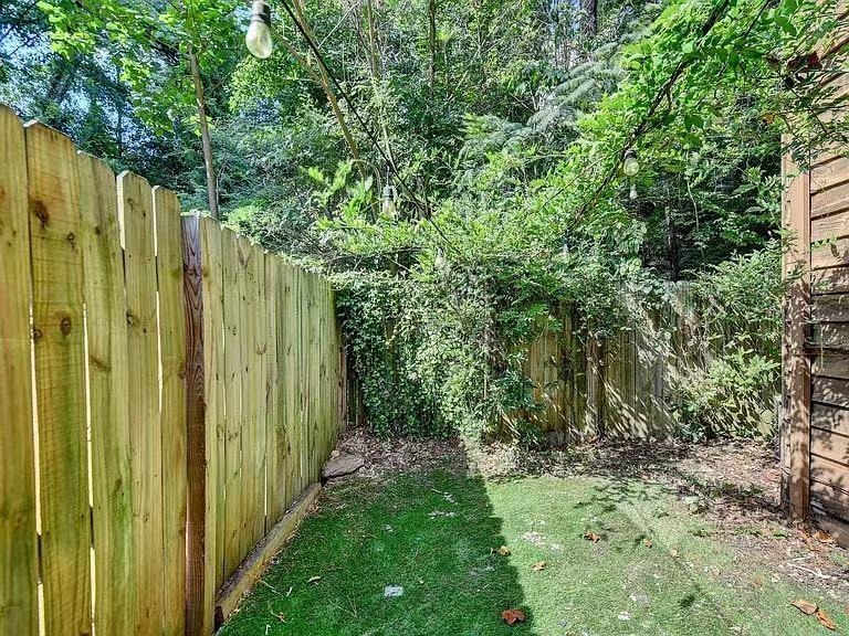 Northridge Crossing Dr, Sandy Springs, GA 30350 #1