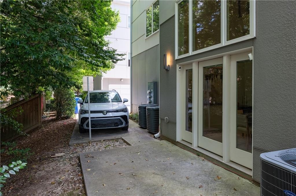 Dekalb Ave, Atlanta, GA 30307