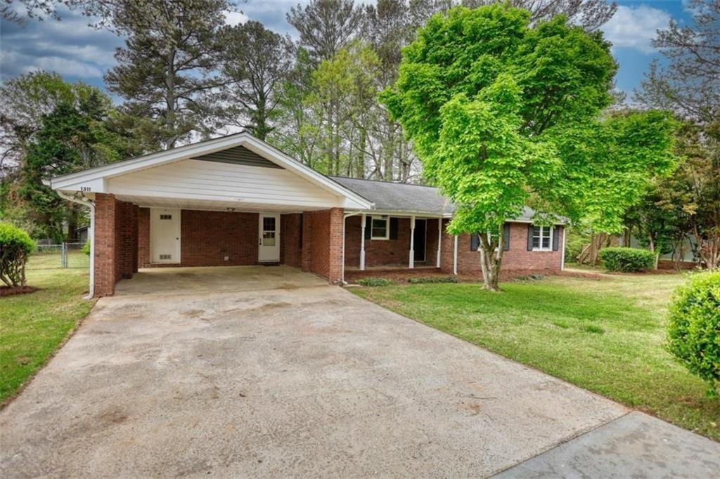 Maple St, Conyers, GA 30013