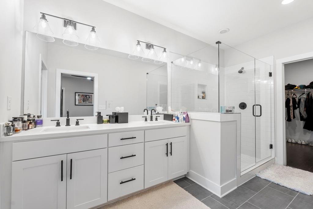 Oak Ln, Atlanta, GA 30318