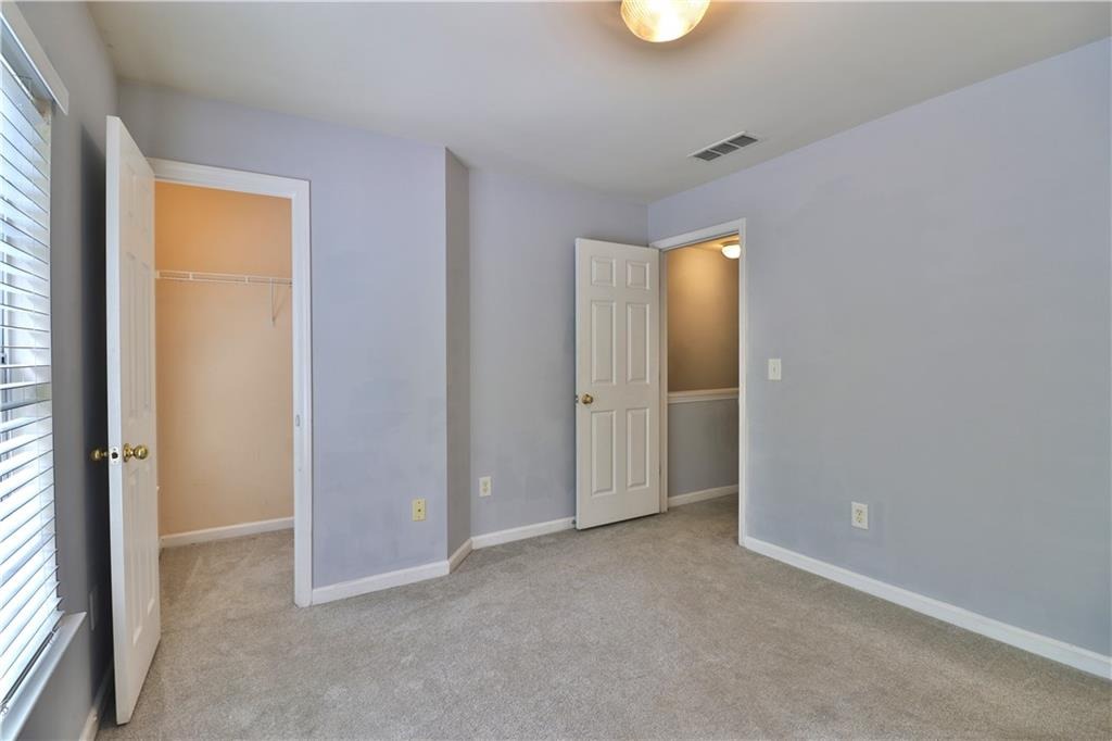 Paden Cove Trl, Lawrenceville, GA 30044