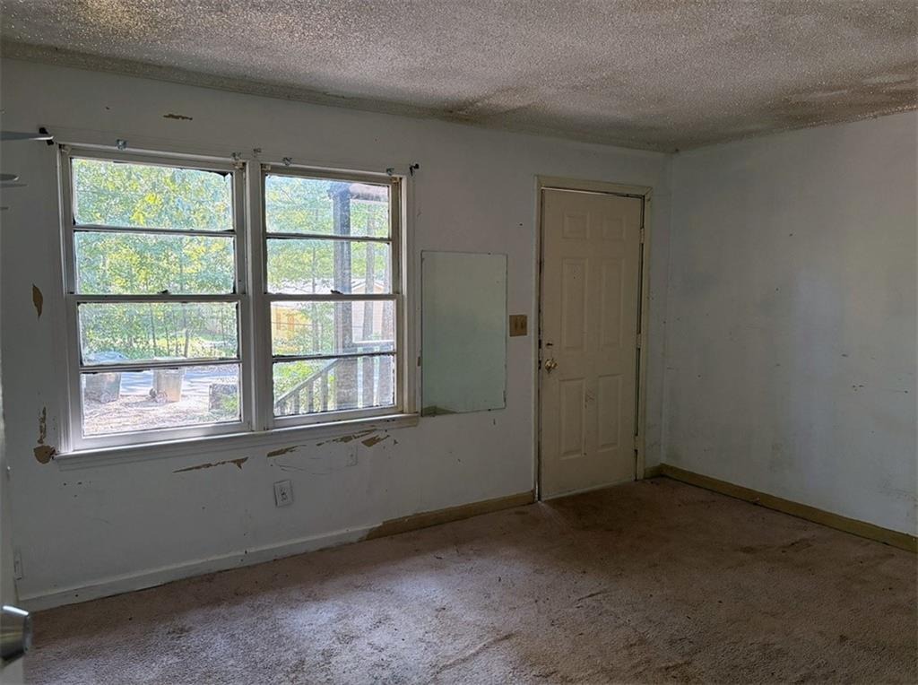 Pineview Dr, Covington, GA 30014