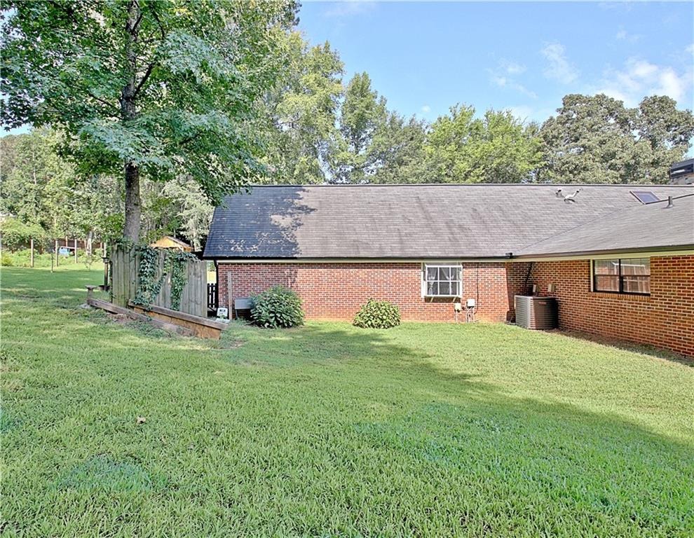 Golf View Dr, Peachtree City, GA 30269