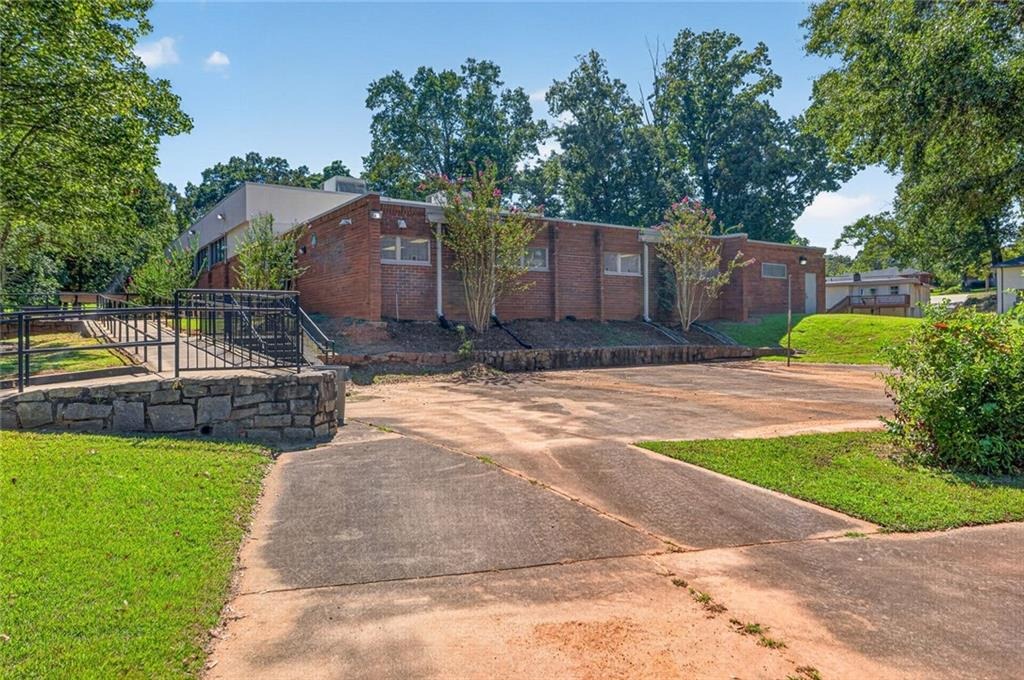 Mark Trl, Decatur, GA 30032