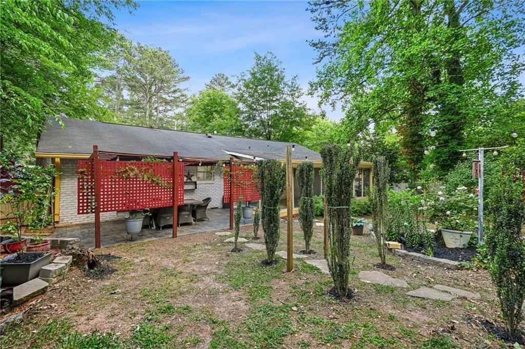 Spring Dr, Smyrna, GA 30080