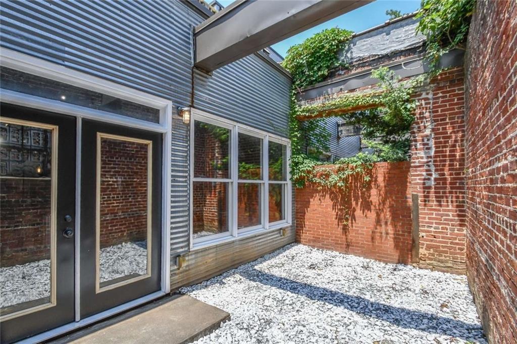 Peters St, Atlanta, GA 30313 #1