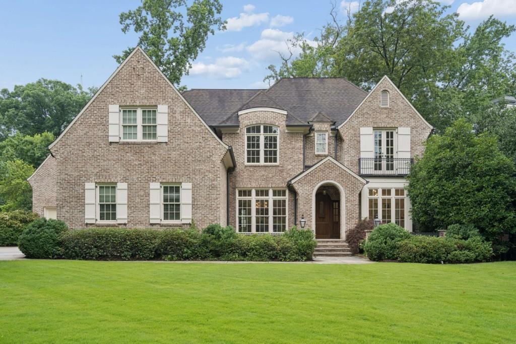 Doncaster Dr, Atlanta, GA 30309