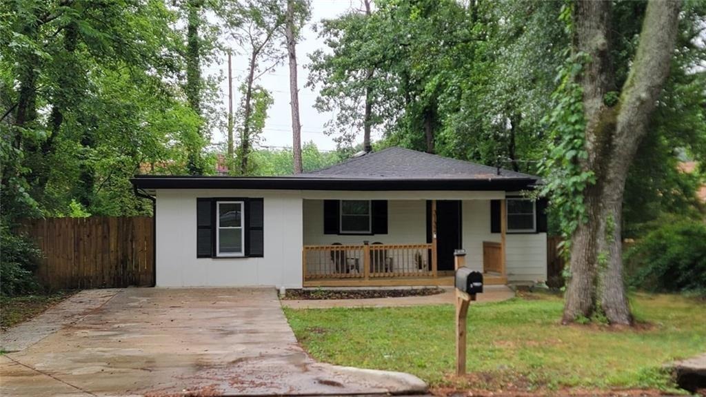 Cedar Glade Dr, Hapeville, GA 30354