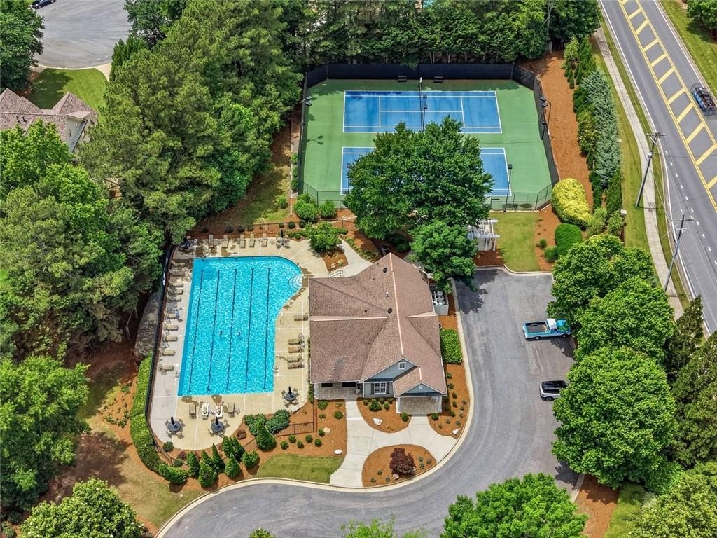 Lake Bend Ct, Alpharetta, GA 30004
