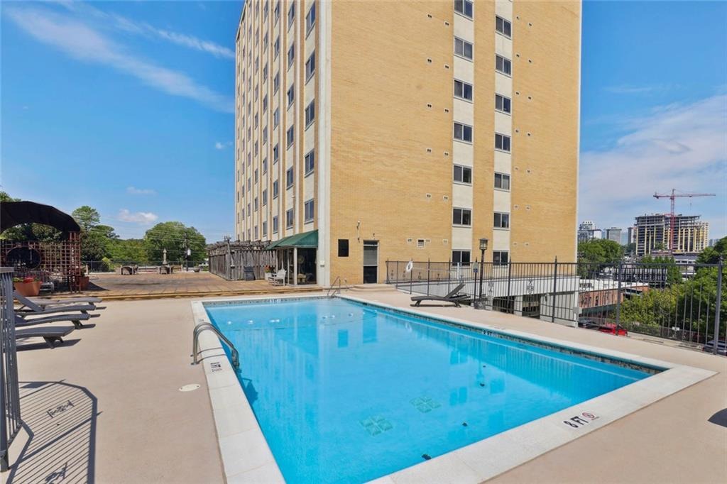 Peachtree Rd, Atlanta, GA 30309