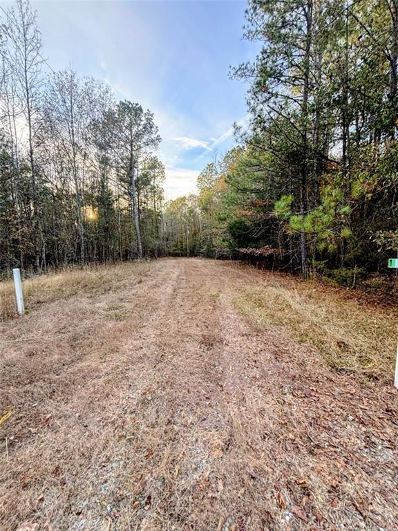 Rainbow Dr, Elberton, GA 30635