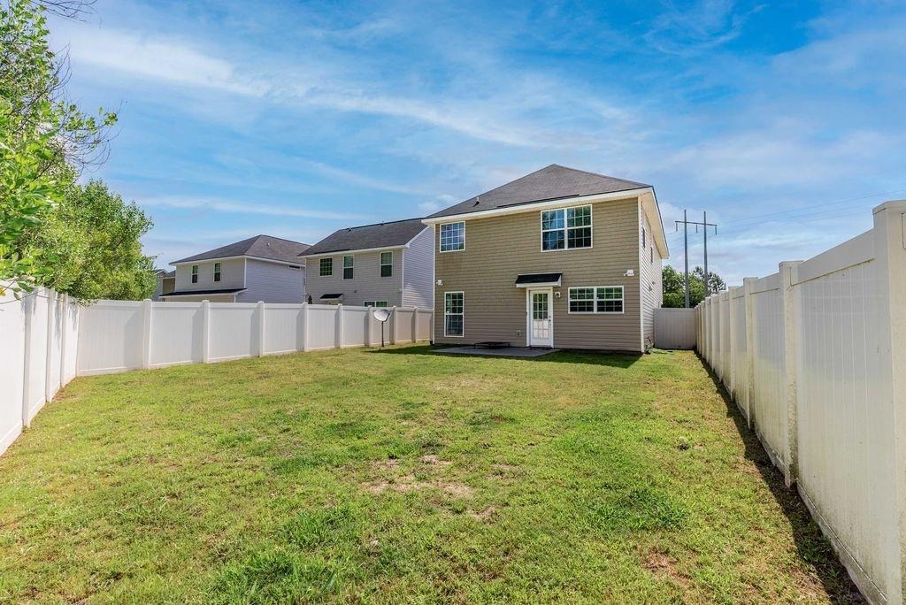 Cypress Fall Cir, Hinesville, GA 31313
