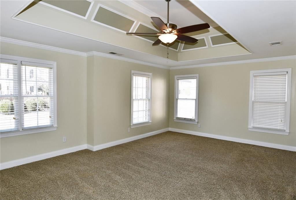 Honey Tree Pl, Hoschton, GA 30548