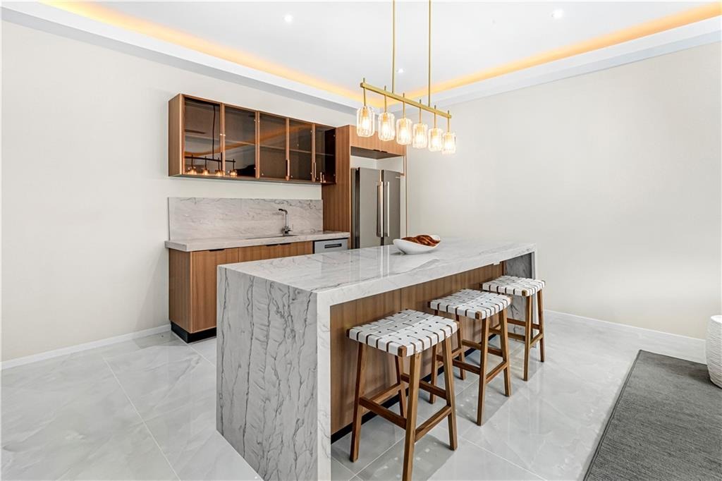 Summit Dr, Marietta, GA 30068