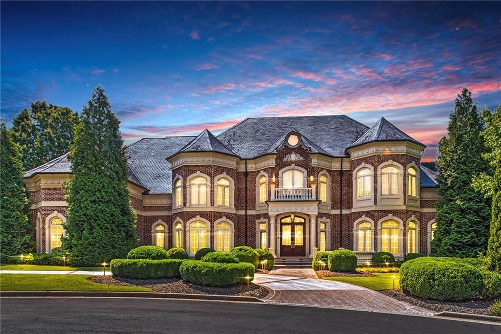 Troon Ct, Alpharetta, GA 30005