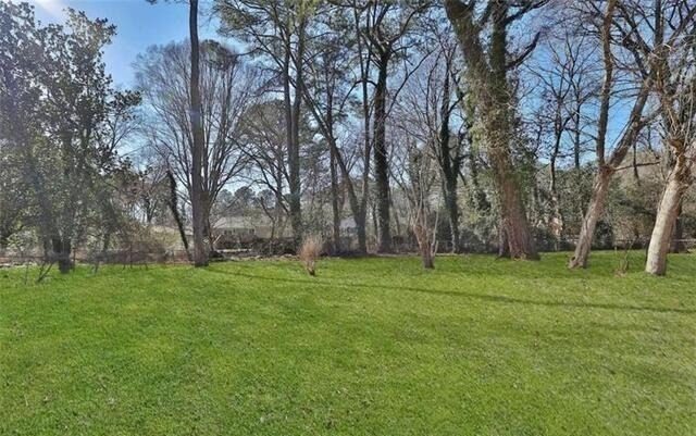 Horse Shoe Dr, Atlanta, GA 30316