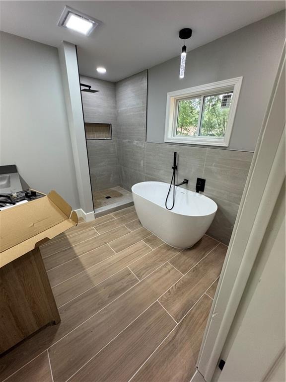 Ivywood Dr, Lithonia, GA 30038