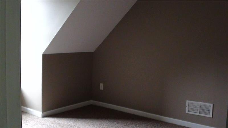 Laurel Brook Ln, Snellville, GA 30039