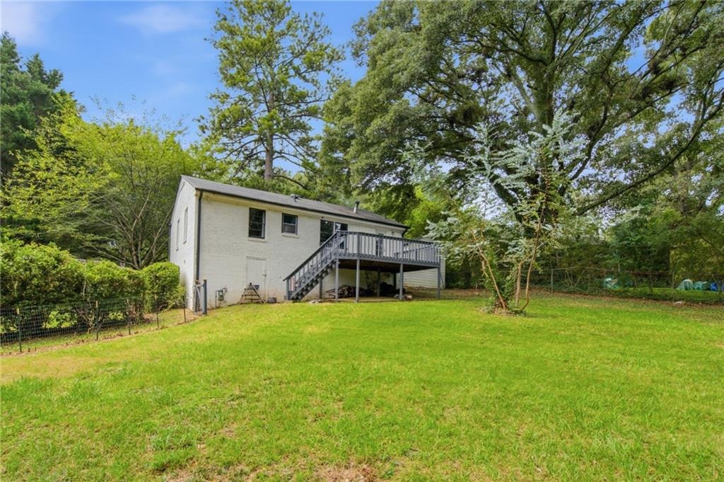 Midlawn Dr, Decatur, GA 30032