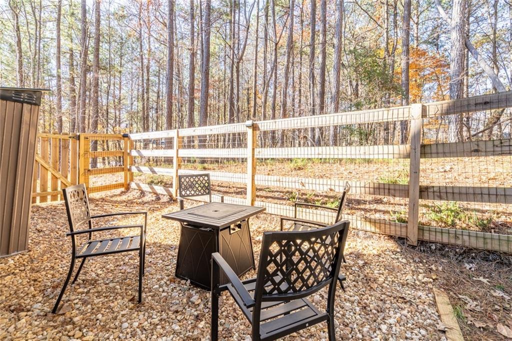 Roundtree Ct, Dallas, GA 30132