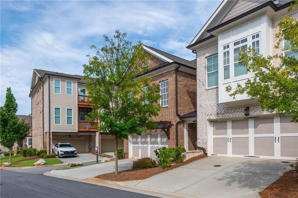 Sealy Cir, Peachtree Corners, GA 30092