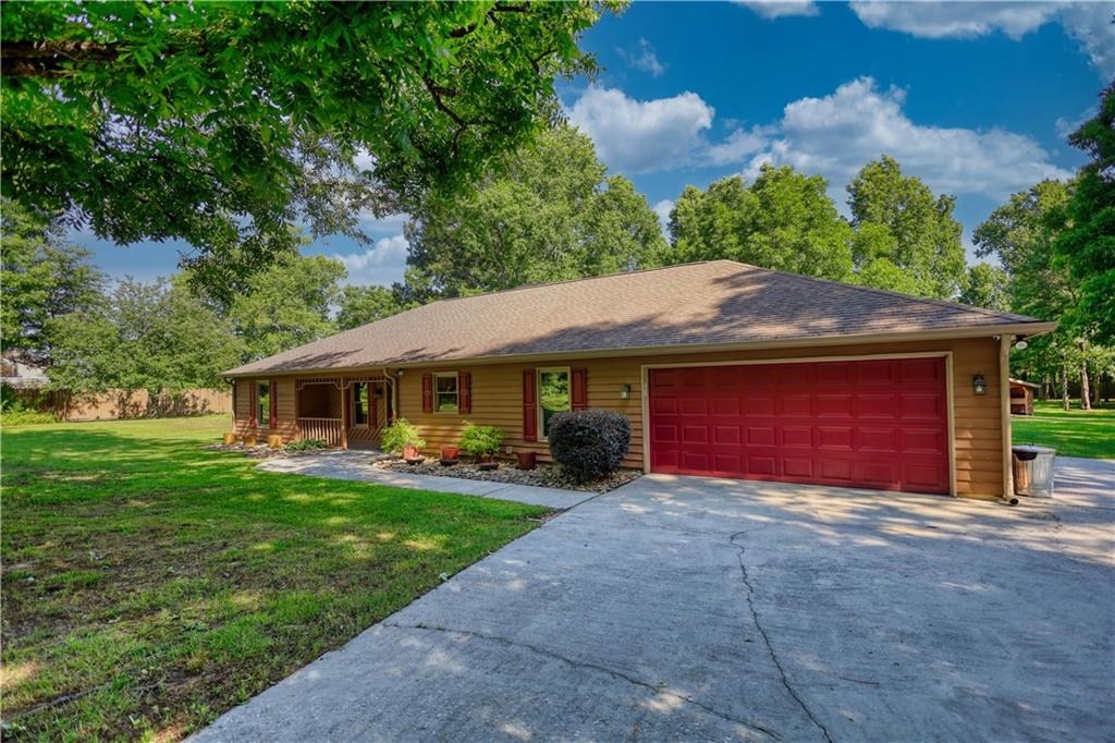 Mays Rd, Stockbridge, GA 30281