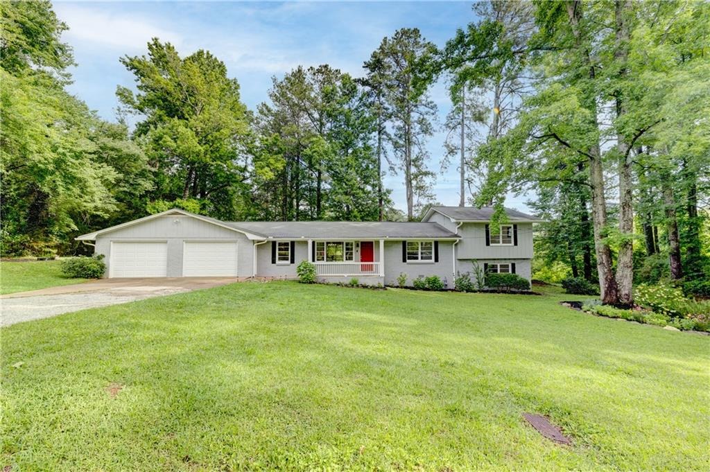 Sims Dr, Marietta, GA 30066