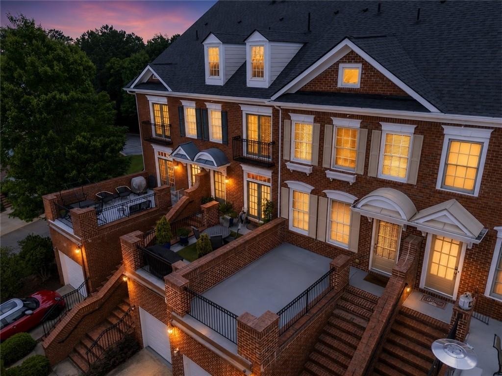 Waters Edge Trl, Roswell, GA 30075
