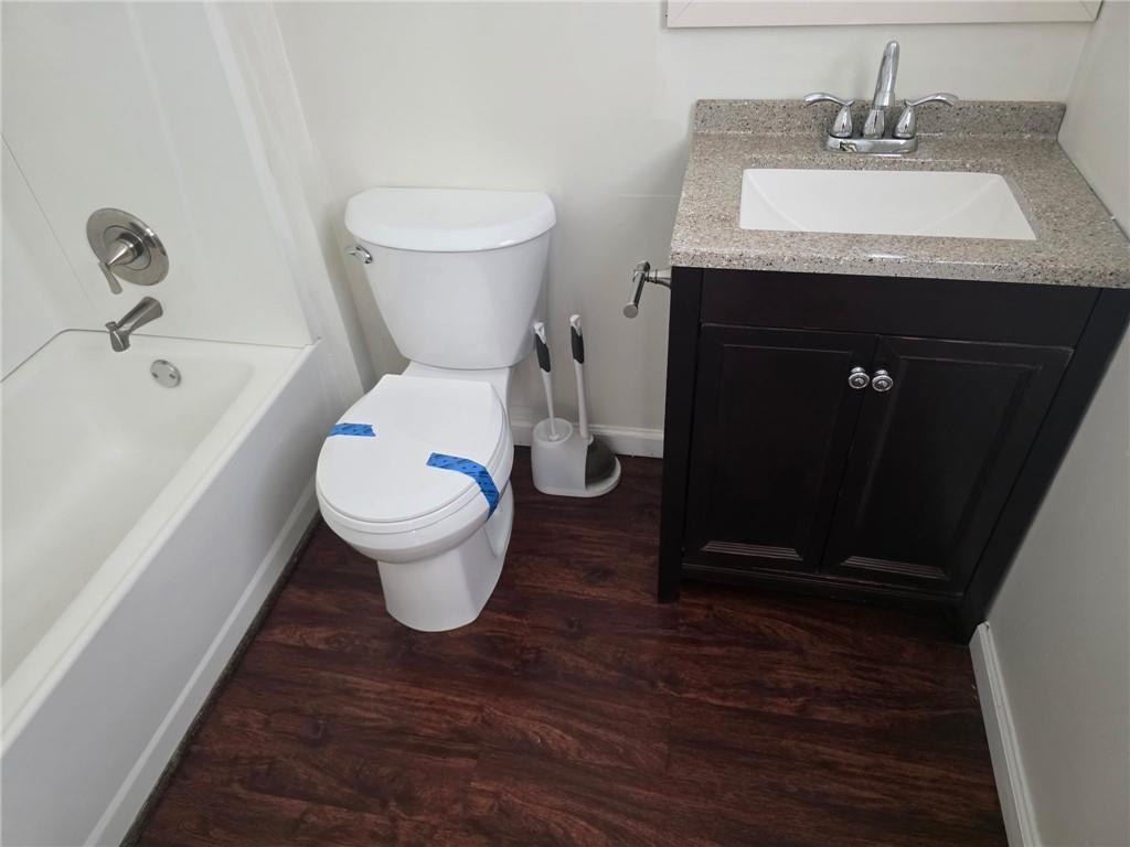 Wellington Sq, Norcross, GA 30093