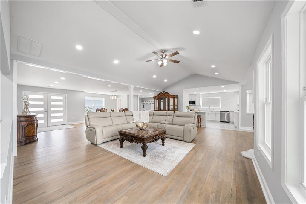 Woodlake Ln, Villa Rica, GA 30180