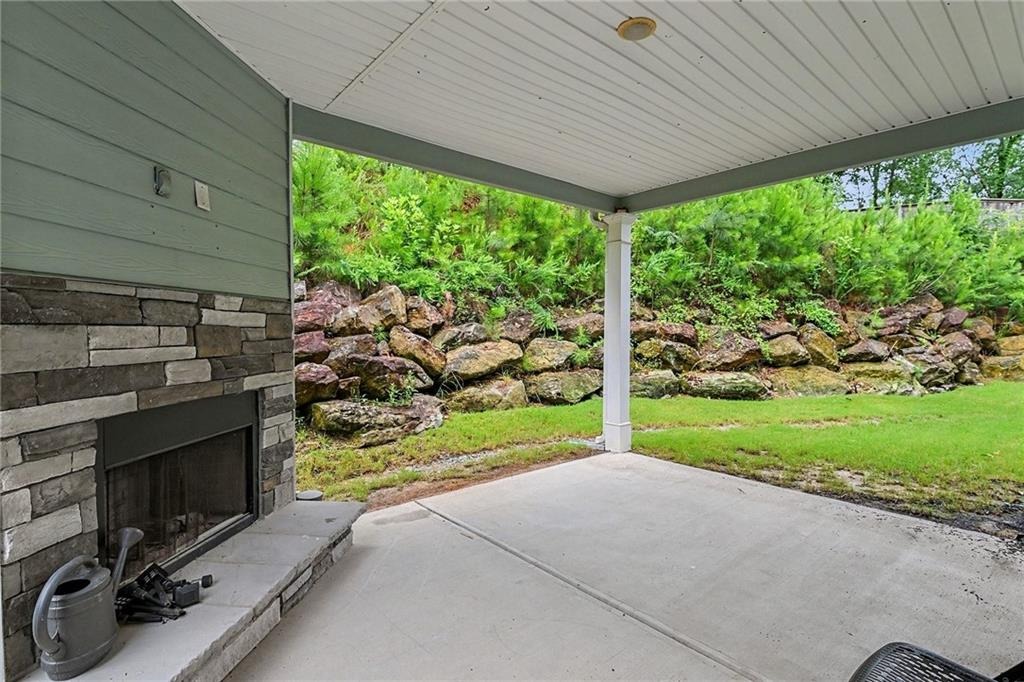Glen Abbey Cir, Mableton, GA 30126