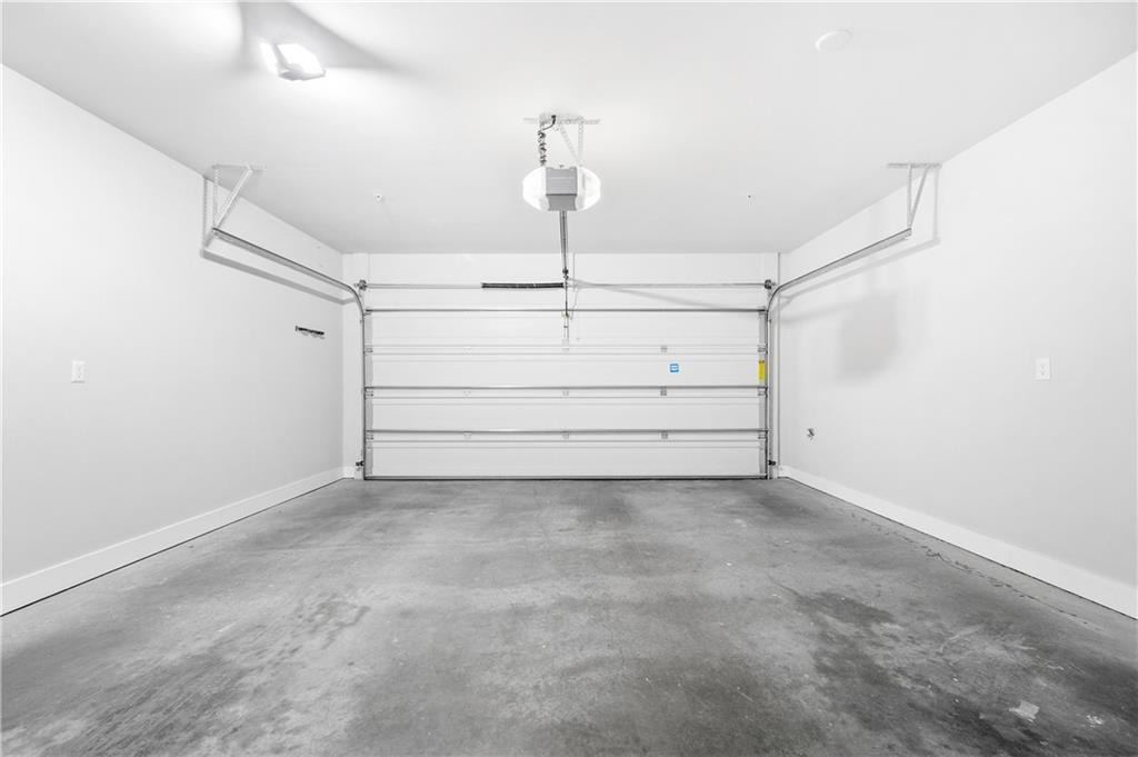 River Vista Dr, Sandy Springs, GA 30339
