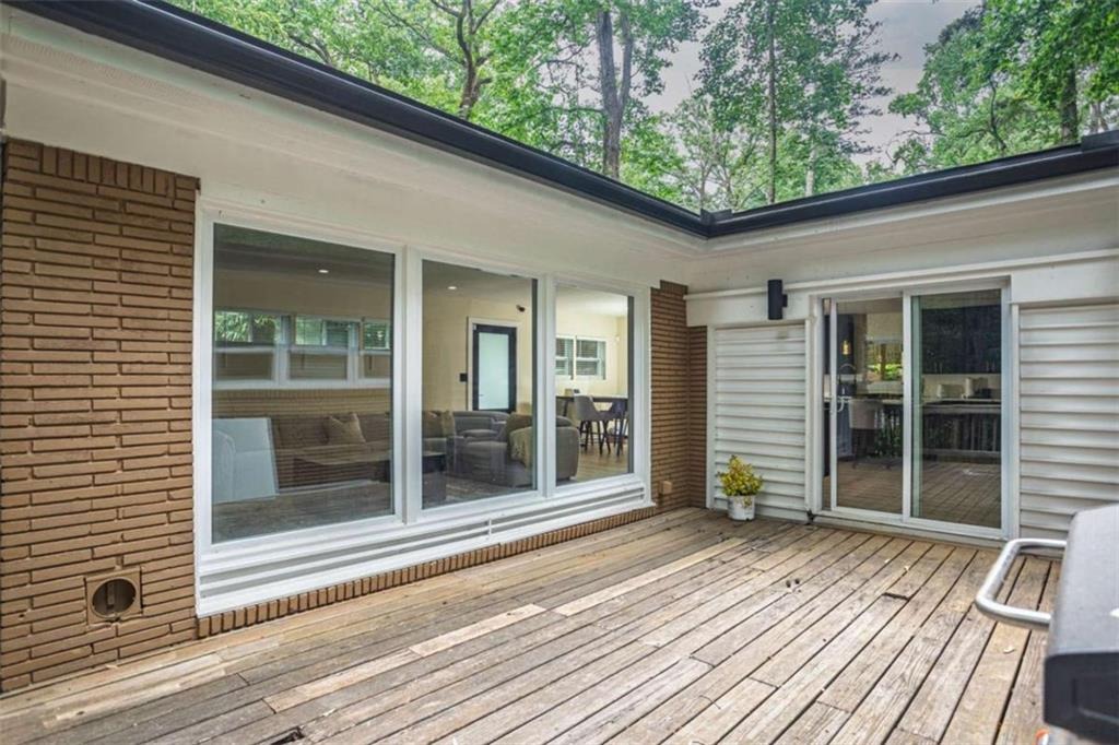 Rollingwood Ln, Atlanta, GA 30316
