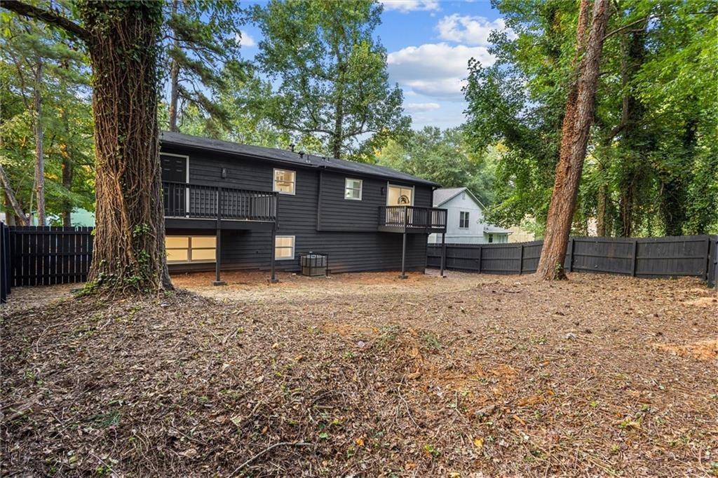 Homeward Trl, Ellenwood, GA 30294