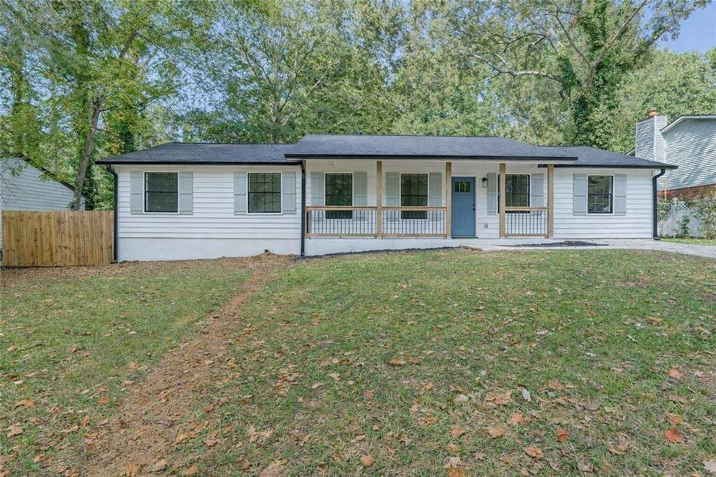 Raven Dr, Jonesboro, GA 30238