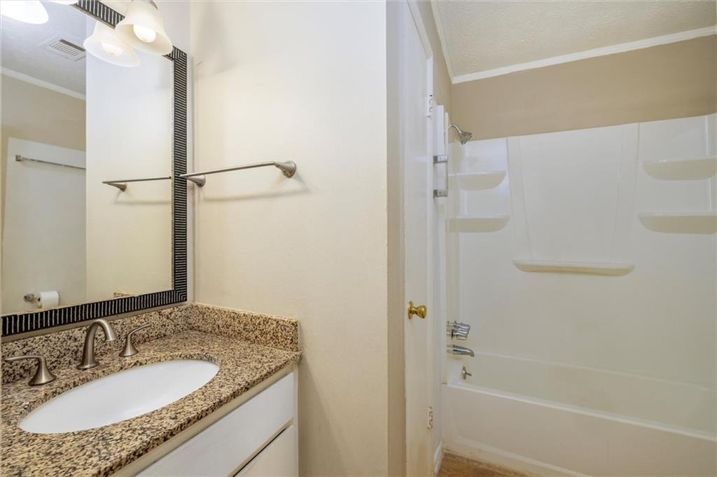 Glynn Oaks Dr, Clarkston, GA 30021