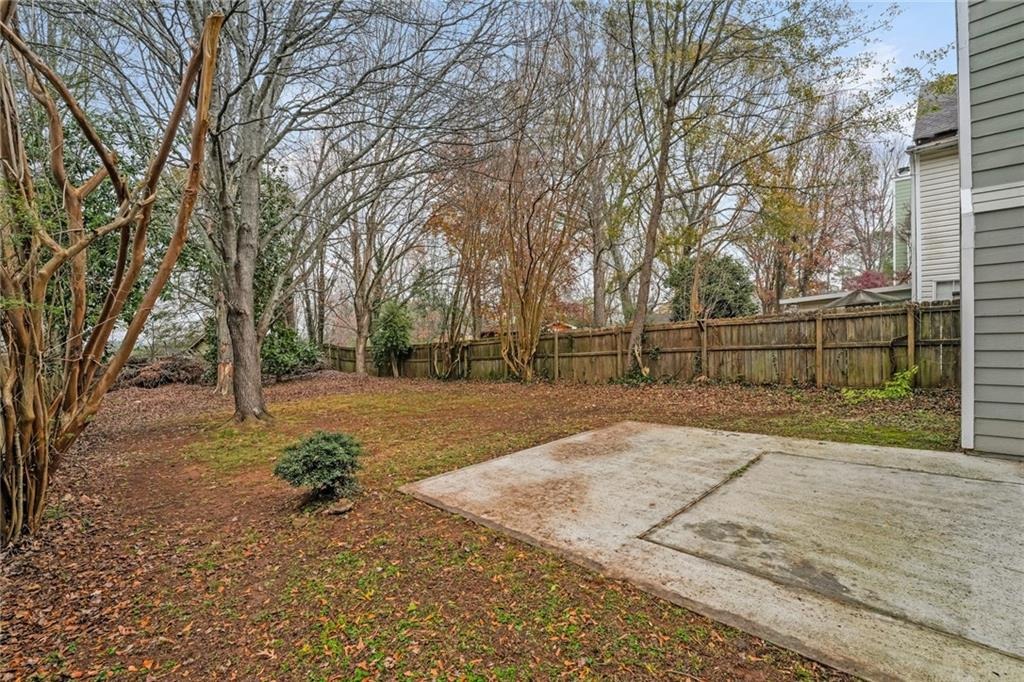 Linden Dr, Lawrenceville, GA 30044