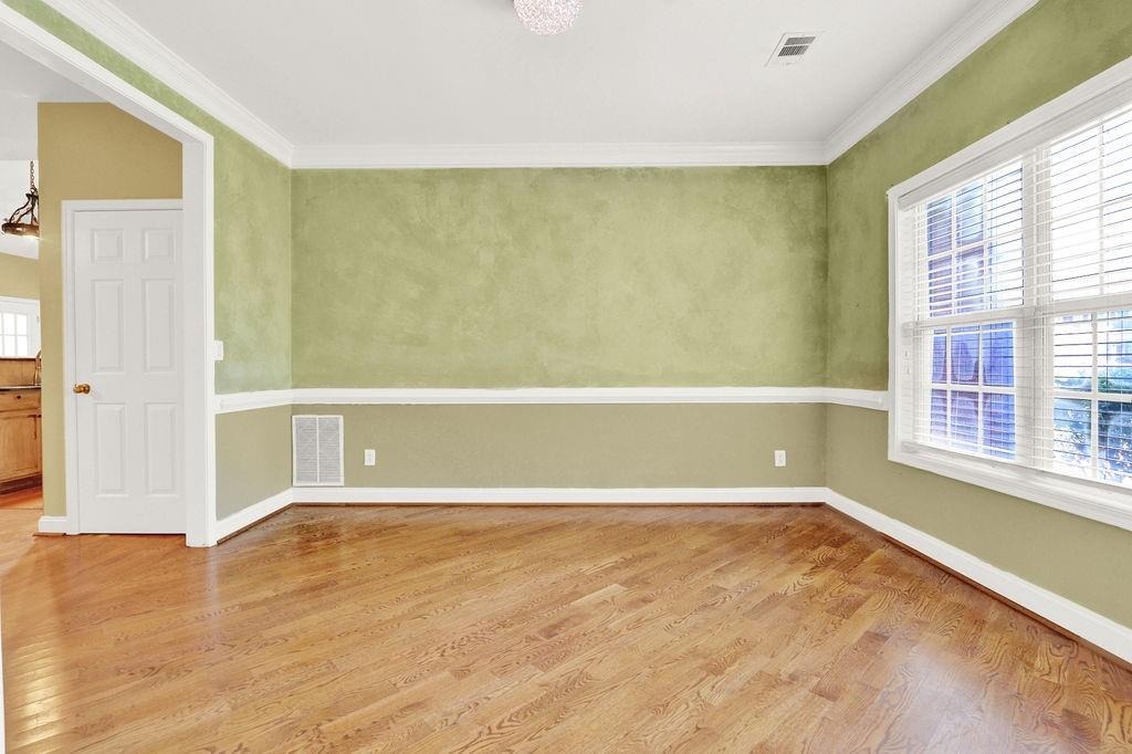 Fairway Close Ter, Lawrenceville, GA 30043