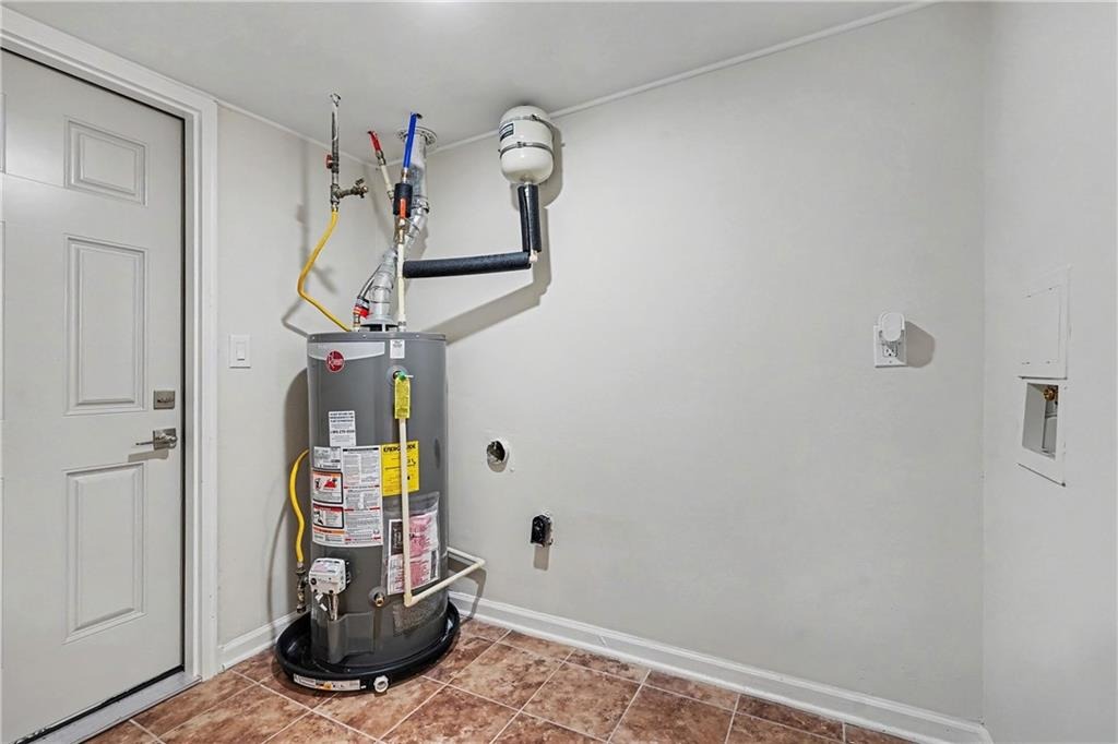 Wedgefield Cir, Decatur, GA 30035