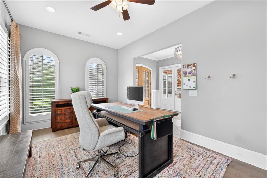 Snug Harbor Ct, Flowery Branch, GA 30542